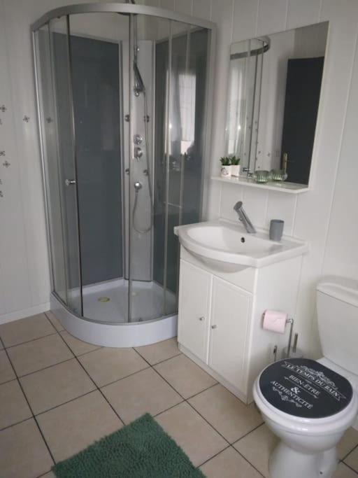 Appartement Cosy Avec Terrasse Vaux-Sur-Seine Exteriér fotografie